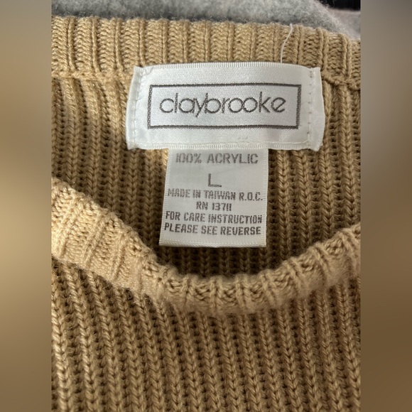 Claybrooke vintage TAN shaker CREWNECK sweater size: LARGE - Picture 3 of 3